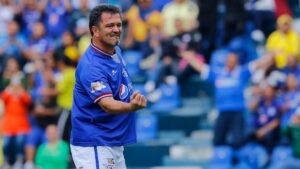 Carlos Hermosillo revela engaño de Cruz Azul: "Me dijeron que yo sería el director deportivo"