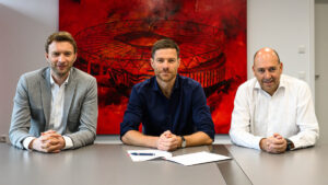 Xabi Alonso, sobre los rumores de dirigir al Madrid: “Estamos en septiembre, es pronto”
