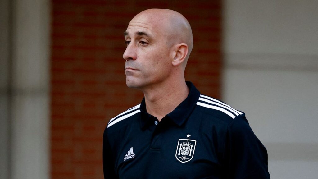 Rubiales es suspendido por el beso a Hermoso | REUTERS/Juan Medina