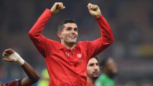 Christian Pulisic impulsa al Milan a la cima de la Serie A