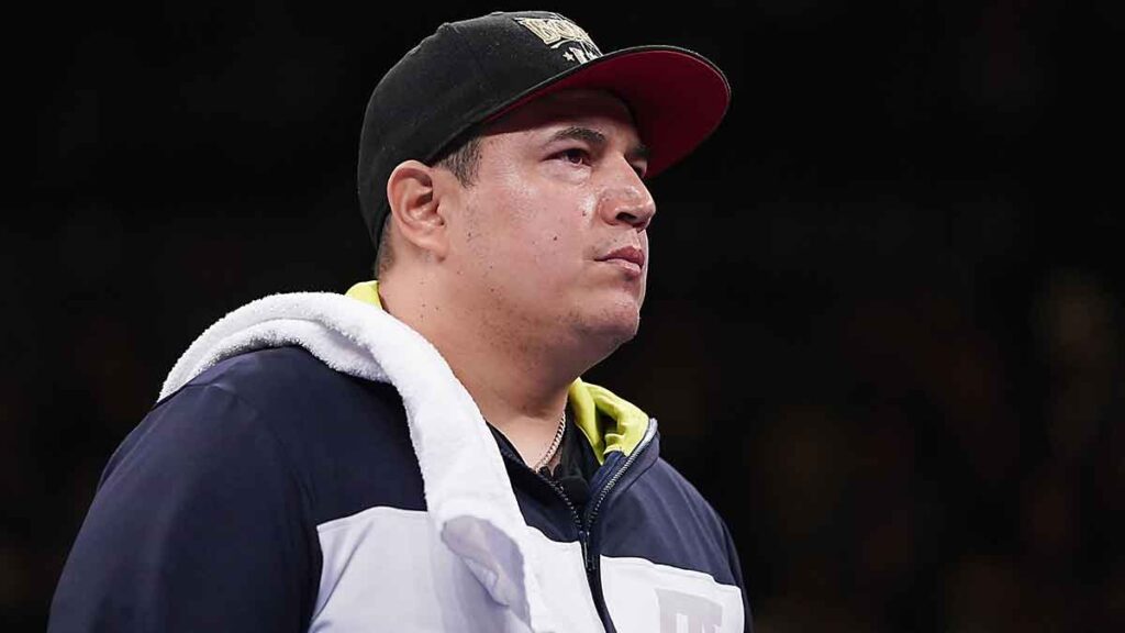 Eddy Reynoso ve posible un duelo entre Canelo Álvarez ante David Benavidez
