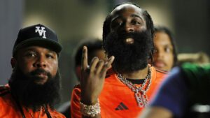 ¡El festejo de La Barba! James Harden grita el 2-0 del Houston Dynamo