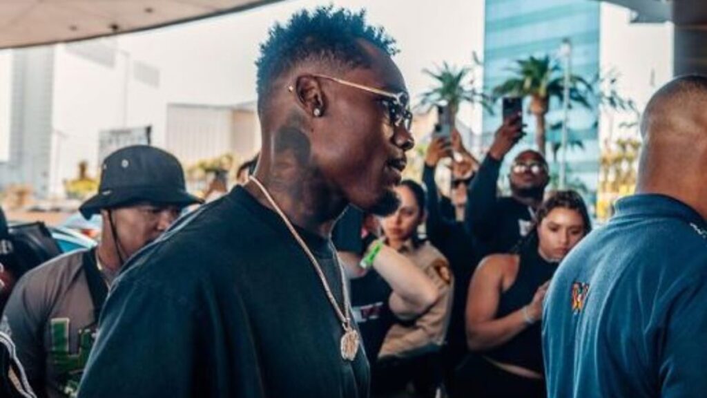 Jermell Charlo amenaza con derrotar al Canelo Álvarez. | @twincharlo