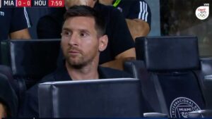 ¡Nervioso e inquieto! Así vivió Messi la final de la US Open Cup desde la tribuna