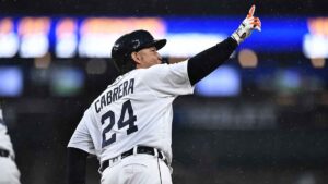 ¡Iguala a Mel Ott y hace historia! Miguel Cabrera llegó a 511 jonrones en su carrera en el encuentro suspendido entre Tigres y Reales