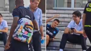 Victor Osimhen reporta con el Napoli, entre tensión ¡y sin saludar a sus compañeros!