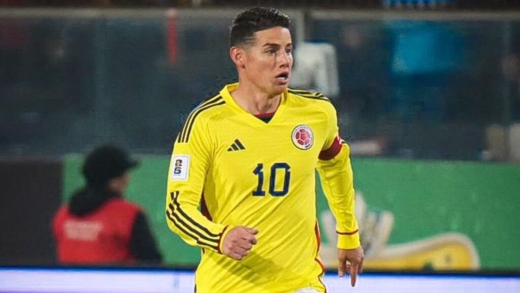 James Rodríguez jugando con la Selección Colombia.