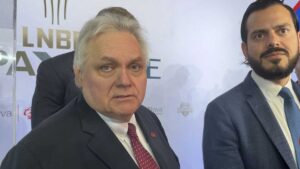 Carlos Bremer, dispuesto a apoyar a la selección mexicana de básquetbol en el preolimpico rumbo a Paris 2024