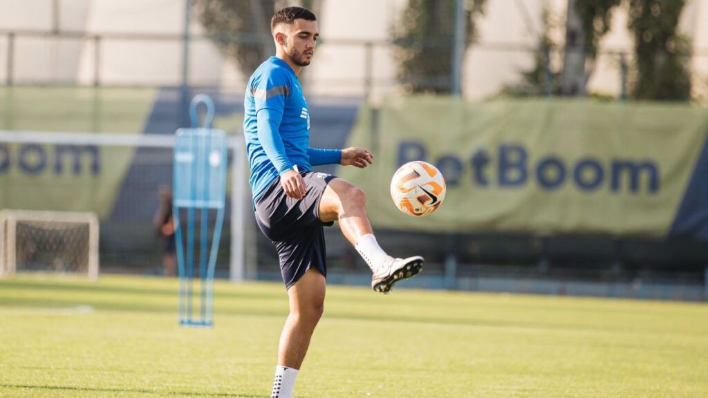 Claudio Curti, representante de Luis Chávez: "Tiene cuatro años de contrato en el Dynamo de Moscú, pero siempre quiere más"