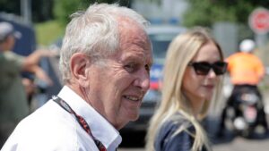 Helmut Marko se disculpa por sus polémicos comentarios sobre Checo Pérez