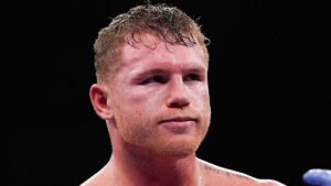 Exentrenador de Manny Pacquiao, Freddie Roach, ve a Jermell Charlo noquear al Canelo Álvarez