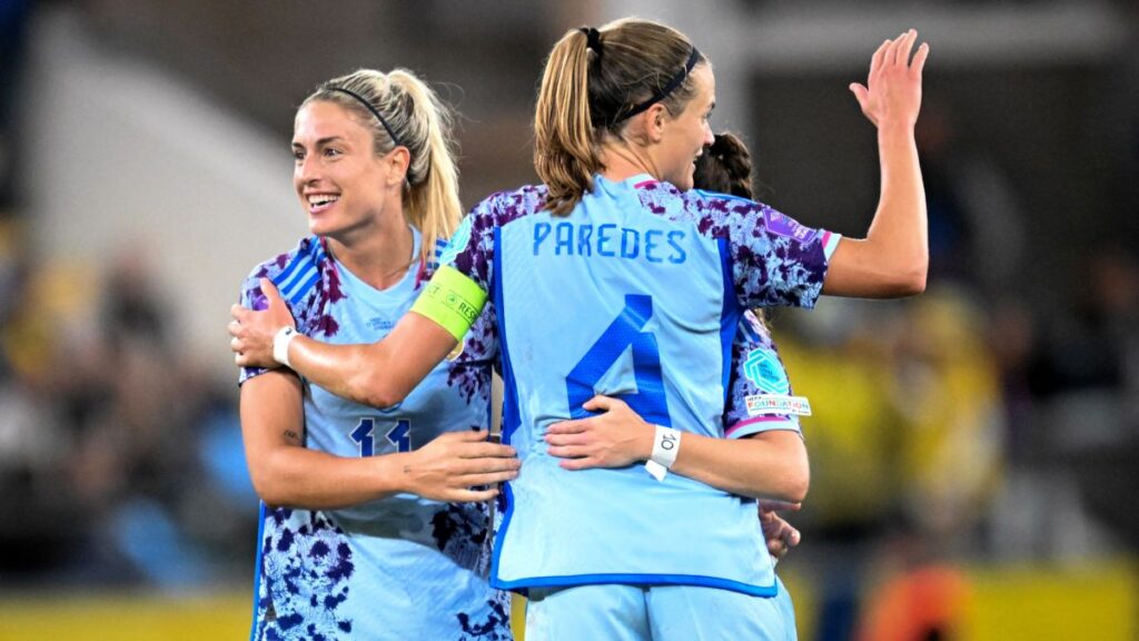 Irene Paredes y Alexia Putellas, nuevas capitanas de la selección española femenil