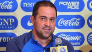 André Jardine sobre el Clásico Nacional: "Tengo un grupo feliz, unido, completo y fuerte"