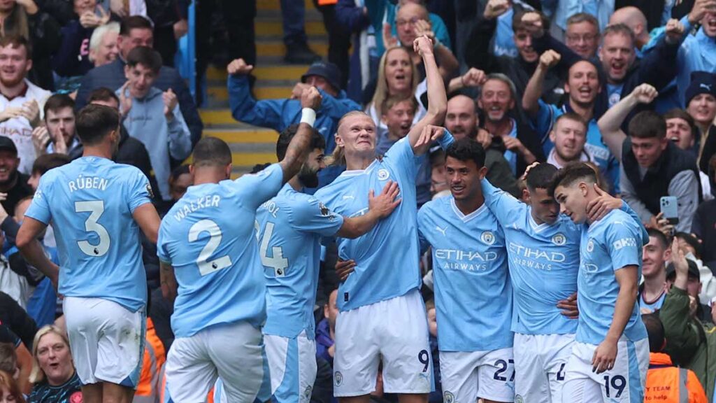 El City celebra el gol de Haaland. Reuters