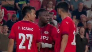 ¿Peter Bosz le da la espalda al Chucky Lozano? “Pepi es el segundo pateador”