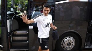 Diego Godín sobre Raúl Jiménez: “Después de la lesión, está retomando el nivel”