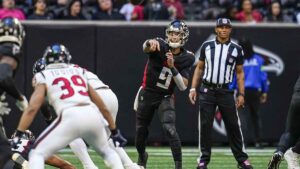 Desmond Ridder calla las críticas y guía la victoria de Atlanta sobre Texans