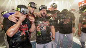 Los Diamondbacks de Alek Thomas avanza por primera vez a la serie divisional desde 2017, tras eliminar a los Brewers