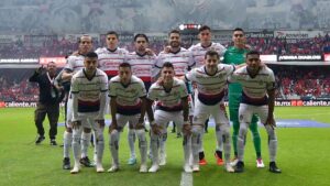 Chivas, de acariciar la gloria a vivir un calvario en el Apertura 2023