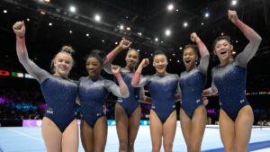 Con Simone Biles de líder, Estados Unidos gana su séptimo título consecutivo en el Mundial de Gimnasia Artística