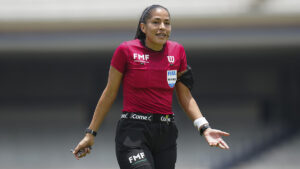 La Federación Mexicana de Fútbol desmiente amenaza con pistola a la árbitra Priscila Pérez