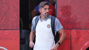 Paunovic buscó inspirar a sus Chivas con el desempeño de Canelo Álvarez