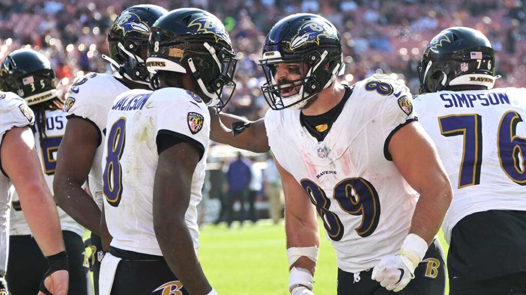 Lamar Jackson y Mark Andrews destrozan a los Browns. Reuters
