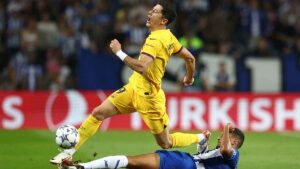 ¡Se enciende las alarmas en Barcelona! Lewandowski estaría en duda para llegar al Clásico ante el Real Madrid