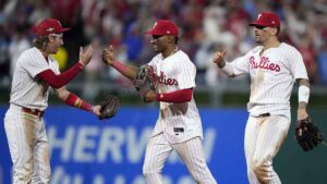 Los Phillies dan su primer paso en su camino a la revancha en la Serie Mundial