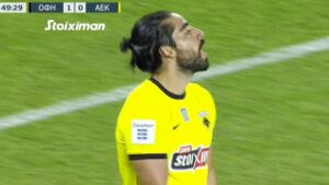 AEK Atenas de Orbelín y Pizarro pierden el invicto ante OFI en la Liga de Grecia