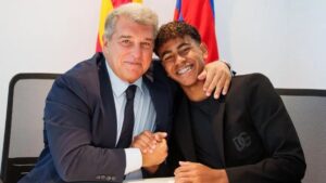 Lamine Yamal y el Barcelona firman un nuevo contrato: ¡Cláusula de 1,000 millones de euros!