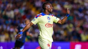 Julián Quiñones no ha recibido su carta de naturalización, y no estaría en la próxima Fecha FIFA con México