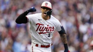 Los Twins avanzan por primera vez a la serie divisional por primera vez en 21 años, tras barrer a los Blue Jays