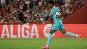 ¡Historia! Lamine Yamal marca con el Barcelona y es el jugador más joven en anotar en LaLiga