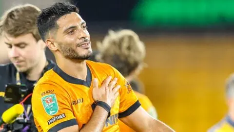 ¡Está de regreso! Raúl Jiménez rescata a los Wolves con gol de último minuto