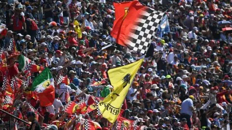 Checo Pérez y la emoción de llegar a 300 Grandes Premios: “Es una locura hacerlo en casa”
